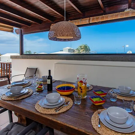 Vistas Al Mar Vila Yaiza (Lanzarote)